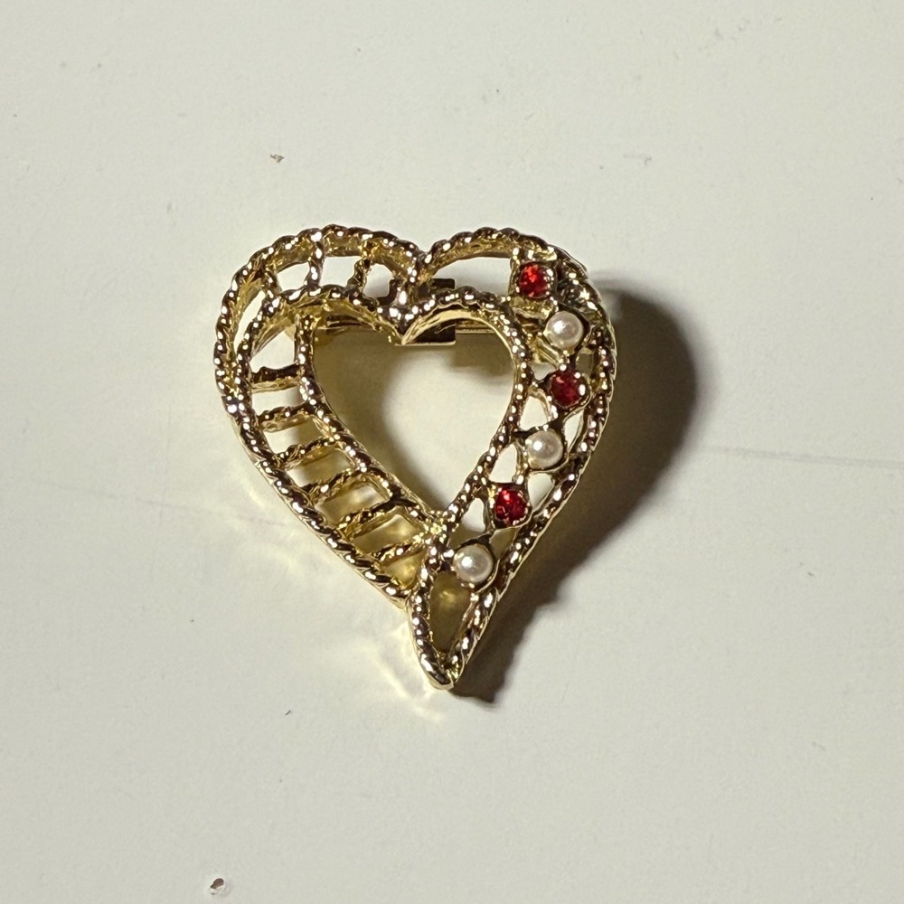 Gold Tone Heart Pin Brooch Red White Faux Pearl Rhinestone‎ Accent